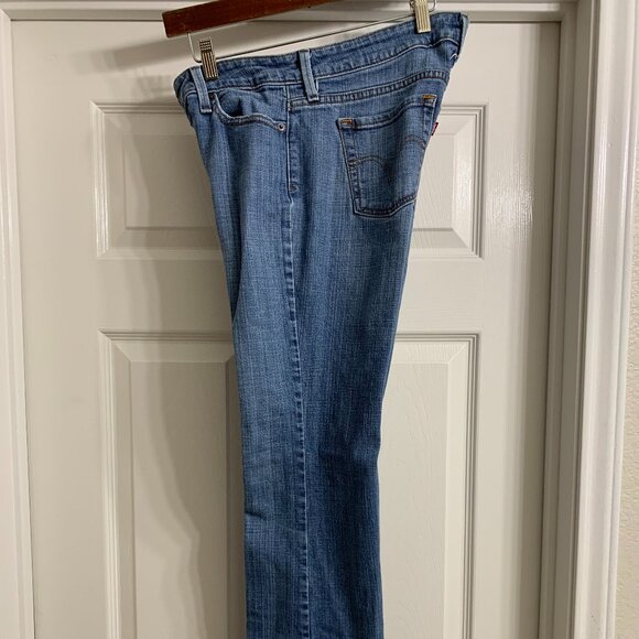 Levi's Brand Women's 545 Jeans, Size 6 - Picture 1 of 7